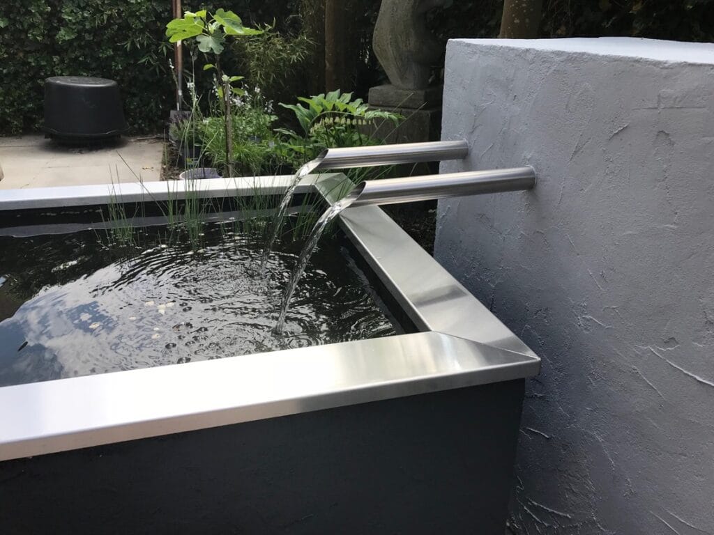 Custom-RVS-vijverrand-5.4