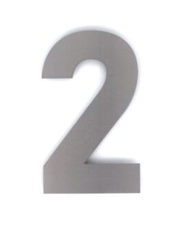 Huisnummer 2 – Lettertype Bahnschrift – 15 cm hoog – RVS